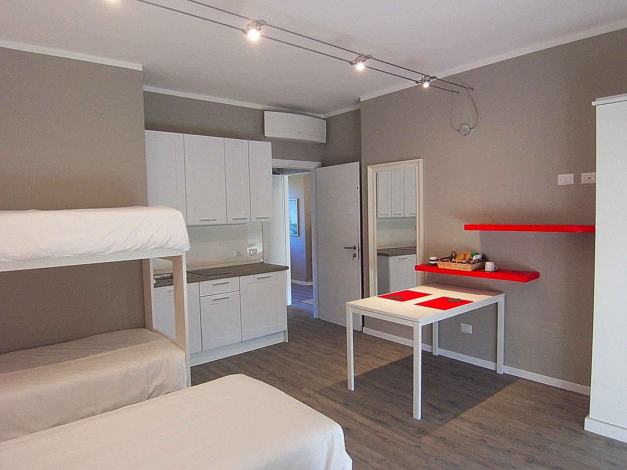 B&B Vinago Belvedere Mornago ภายนอก รูปภาพ